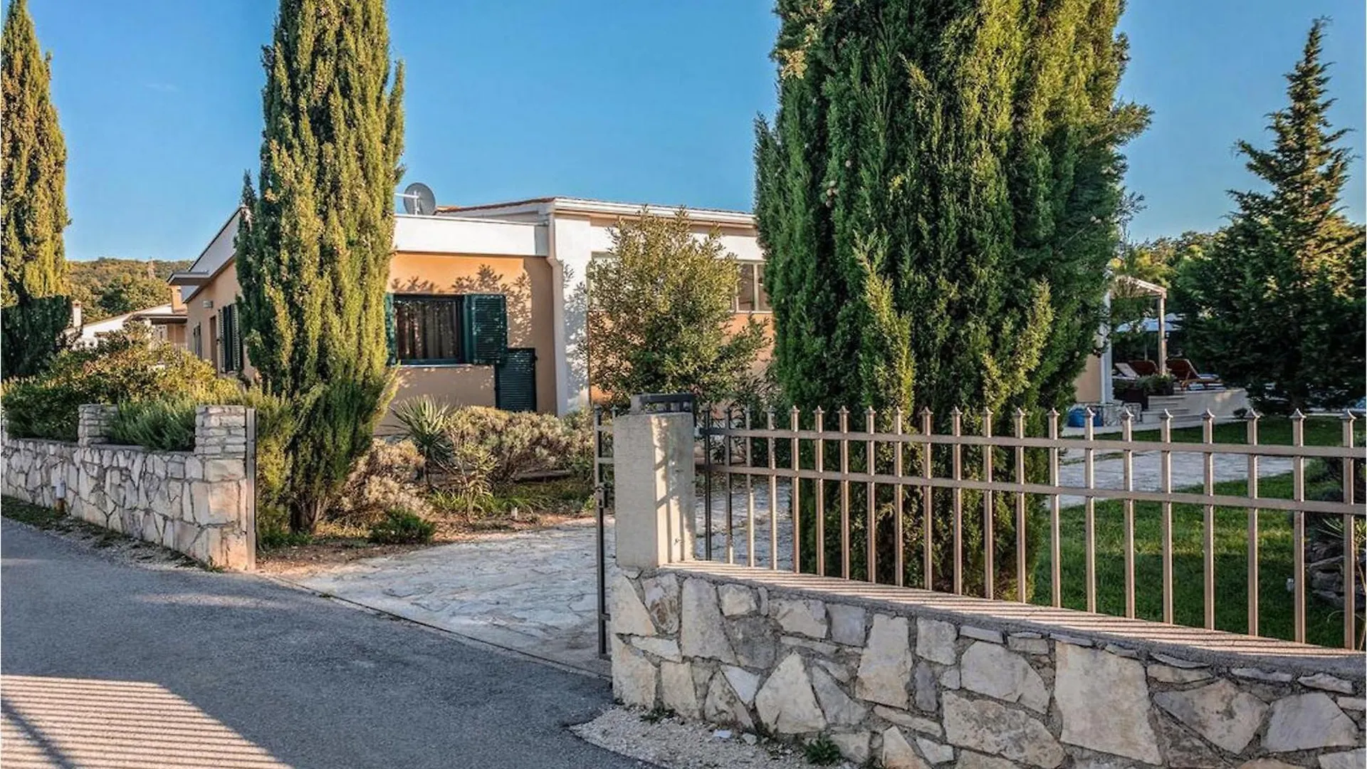 펜션 Villa Breg Raša